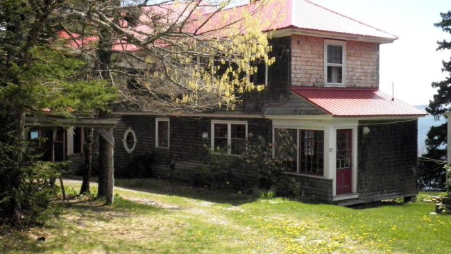 Thompson House, from drive