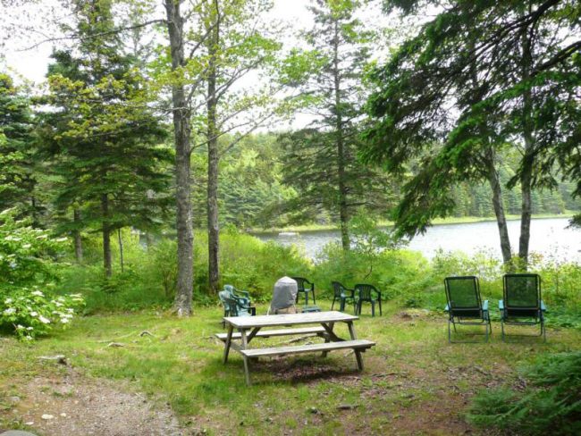 Picnic table and grill, Cottage 2