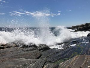 Crashing waves