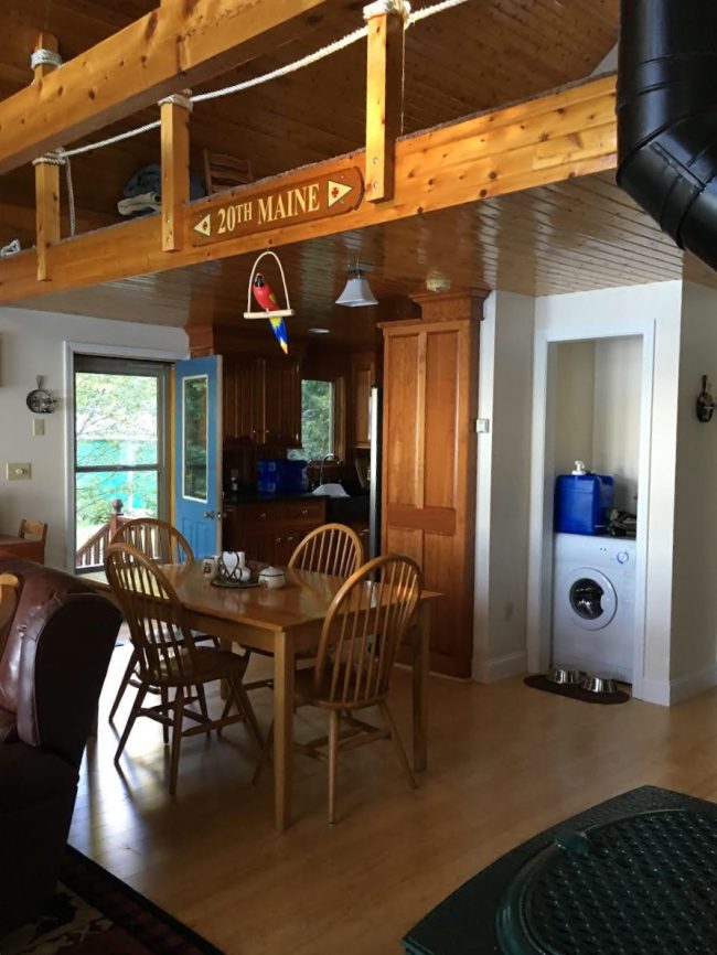 Log Cabin on Davis Pond - loft