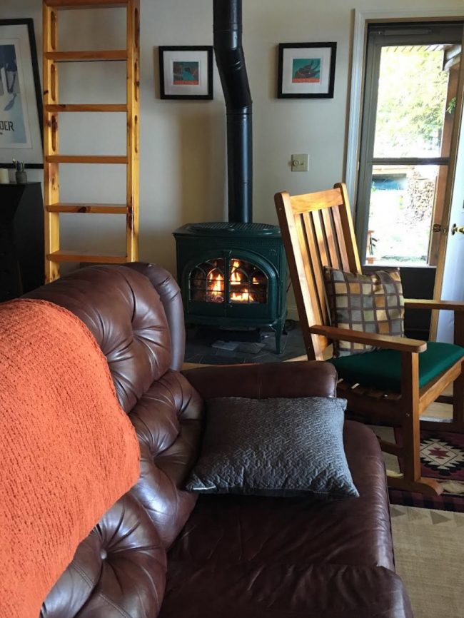 Log Cabin on Davis Pond - Wood stove